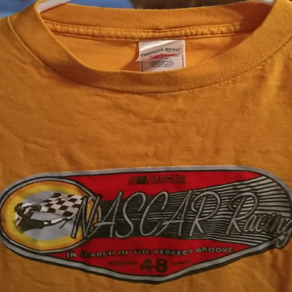 Nascar Racing T-Shirt by Tennessee River Size S